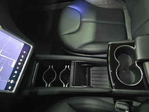 Used 2014 Tesla Model S 85 image 35