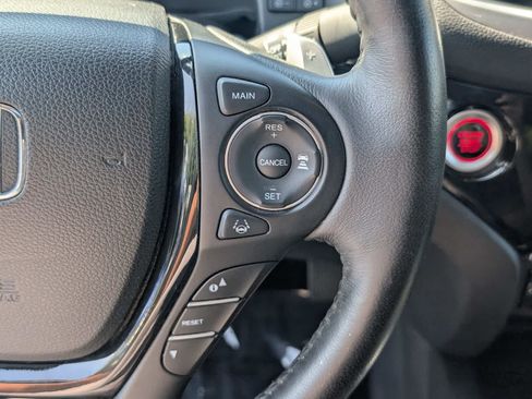 Used 2020 Honda Ridgeline RTL-E image 22