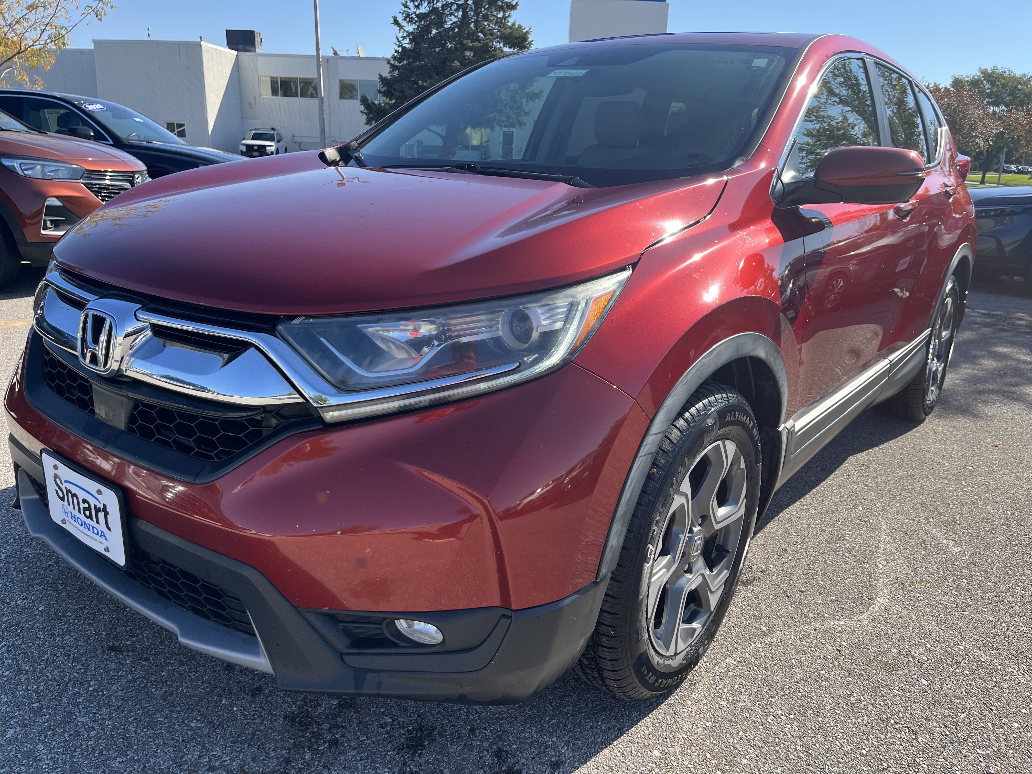 Used 2018 Honda CR-V EX image 2