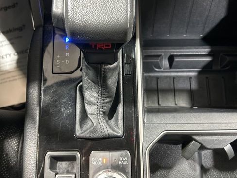 Used 2022 Toyota Tundra Limited image 30