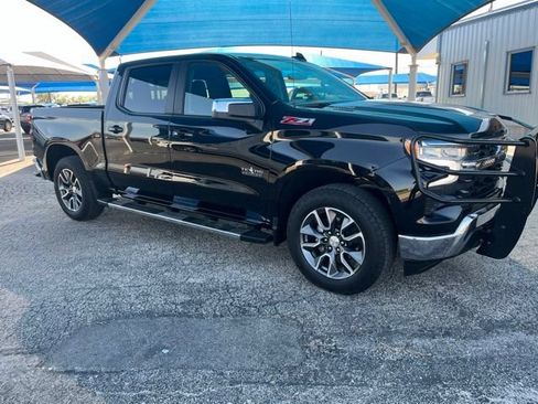 Used 2024 Chevrolet Silverado 1500 LT w/ Texas Edition Plus AWD/4WD image 3