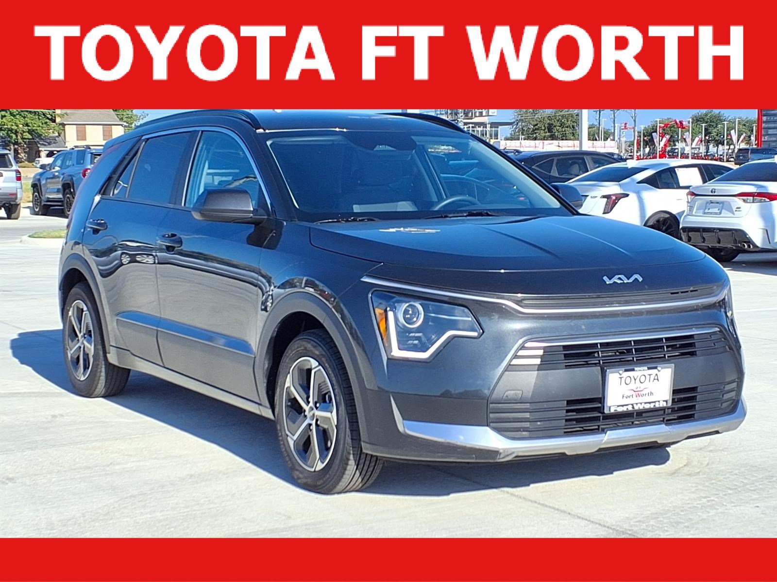 Used 2025 Kia Niro LX FWD image 1