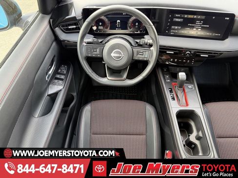 Used 2025 Nissan Kicks SR w/ Illumination Package image 14