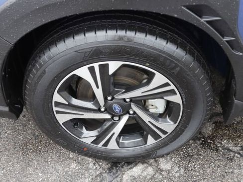 Certified 2025 Subaru Crosstrek 2.0i Premium AWD/4WD image 11