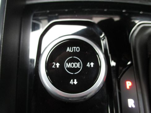 Used 2023 Chevrolet Colorado Z71 w/ Z71 Convenience Package 2 image 19