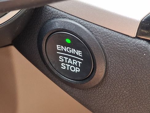 Certified 2022 Ford Escape SEL w/ Technology Package image 23