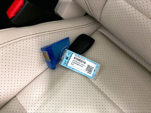 Used 2021 Mercedes-Benz GLE 350 4MATIC image 31