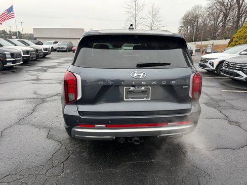Used 2024 Hyundai Palisade Calligraphy image 18