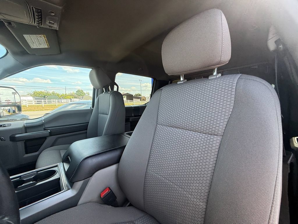 Used 2021 Ford F250 XLT w/ XLT Premium Package AWD/4WD image 12