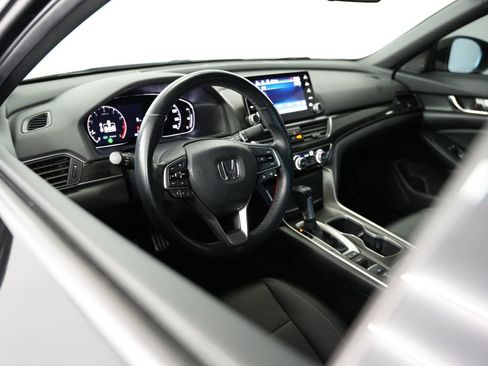 Used 2021 Honda Accord Sport image 6