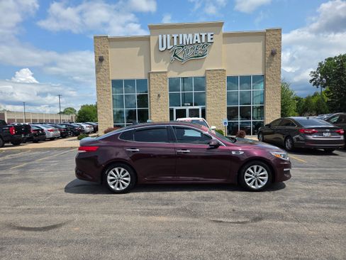Used 2018 Kia Optima EX w/ Premium Package FWD image 1