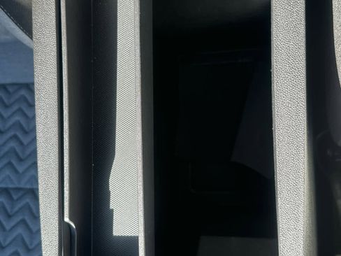 Certified 2023 Chevrolet Equinox LT w/ Driver Convenience Package image 33