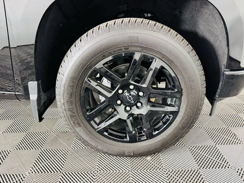Used 2026 Chevrolet Silverado 1500 Custom RWD image 28