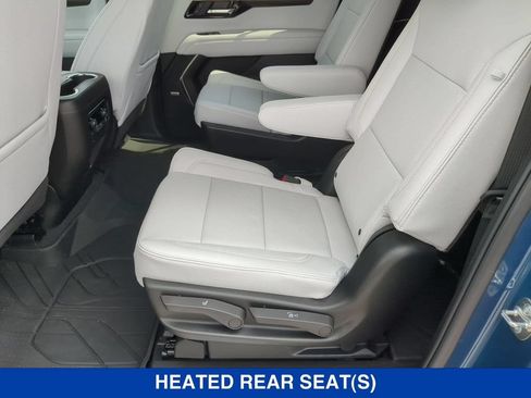 New 2026 Chevrolet Suburban Premier w/ Sun And Tow Package AWD/4WD image 20