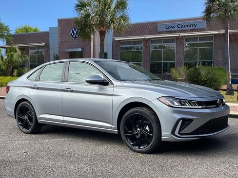 New 2026 Volkswagen Jetta SE FWD image 1