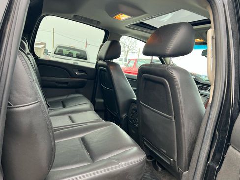 Used 2013 Chevrolet Avalanche LTZ AWD/4WD image 14