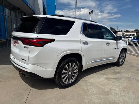 Used 2023 Chevrolet Traverse Premier AWD/4WD image 5