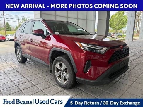 Certified 2022 Toyota RAV4 XLE w/ Convenience Package AWD/4WD image 1