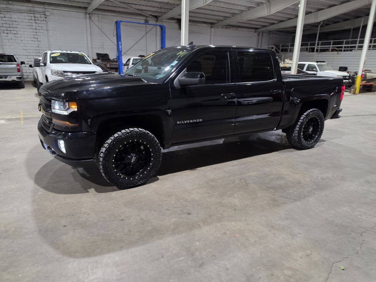 Used 2016 Chevrolet Silverado 1500 LT w/ All Star Edition AWD/4WD image 3