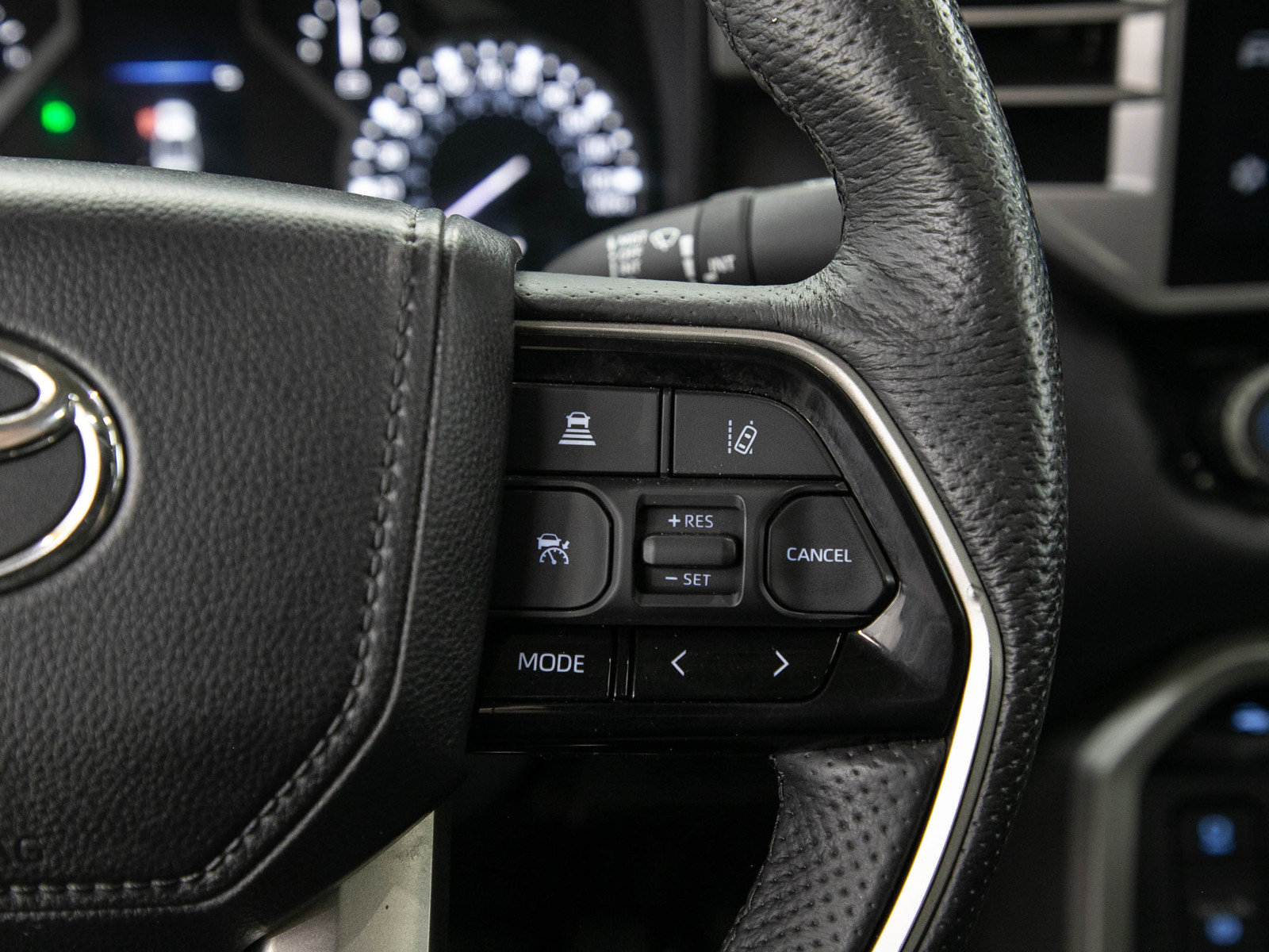 Used 2023 Toyota Tundra Limited AWD/4WD image 27