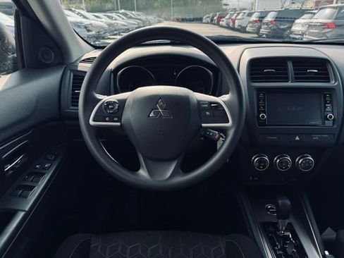 Used 2025 Mitsubishi Outlander Sport ES AWD/4WD image 20