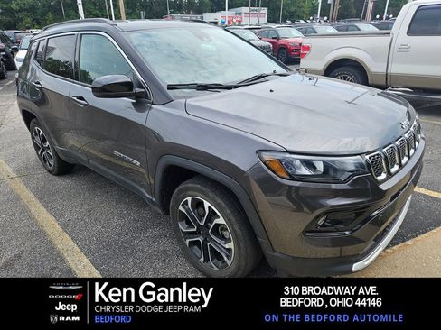 Used 2023 Jeep Compass Limited AWD/4WD image 1