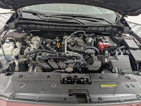 Used 2025 Nissan Altima 2.5 SV FWD image 34