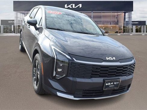 New 2026 Kia Sportage LX image 9