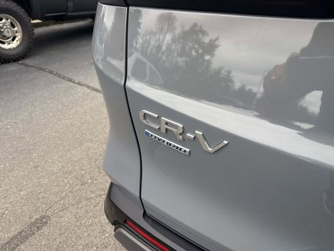 Used 2025 Honda CR-V Sport-L image 9