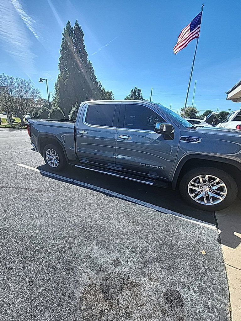 Used 2021 GMC Sierra 1500 SLT w/ SLT Premium Plus Package AWD/4WD image 3