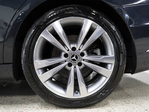 Used 2018 Mercedes-Benz S 450 Sedan image 40