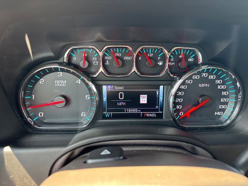 Used 2017 GMC Yukon SLT w/ Premium Edition AWD/4WD image 40
