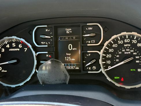 Used 2021 Toyota Tundra SR5 RWD image 29