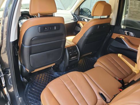 Used 2021 BMW X7 xDrive40i w/ Premium Package AWD/4WD image 59