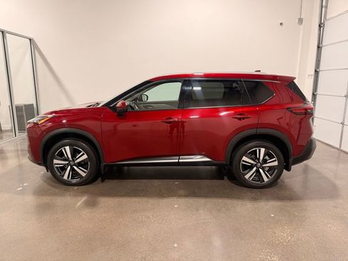 Used 2021 Nissan Rogue SL w/ Premium Package image 8