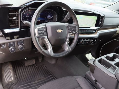 Certified 2025 Chevrolet Silverado 1500 LT w/ Work Truck Package image 10