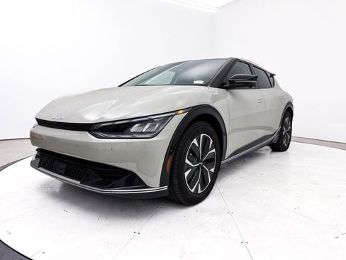 Used 2024 Kia EV6 Wind w/ Wind Technology Package image 14