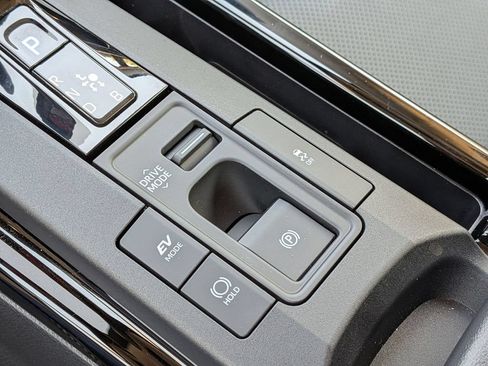 New 2026 Toyota Prius AWD image 29