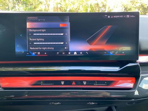 Used 2025 BMW i5 eDrive40i w/ Premium Package image 28