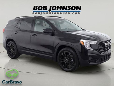 Certified 2022 GMC Terrain SLE w/ Driver Convenience Package AWD/4WD image 1