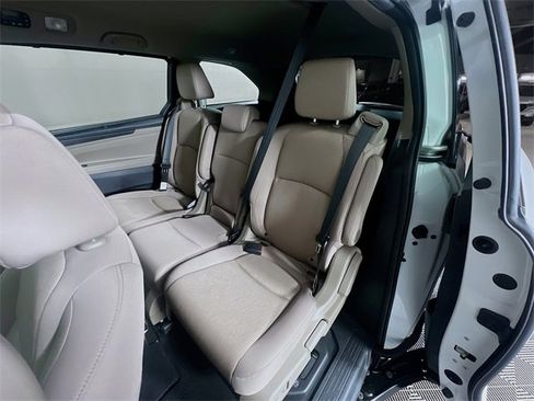 Used 2024 Honda Odyssey EX image 26