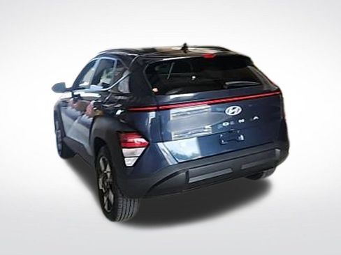 Used 2025 Hyundai Kona SEL FWD image 6