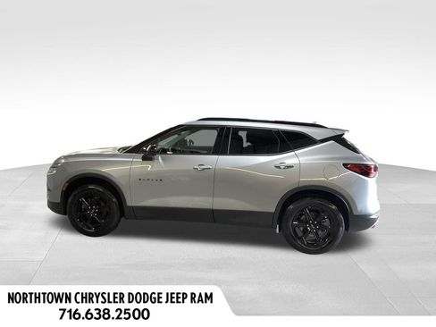 Used 2024 Chevrolet Blazer LT w/ Midnight/Sport Edition AWD/4WD image 2