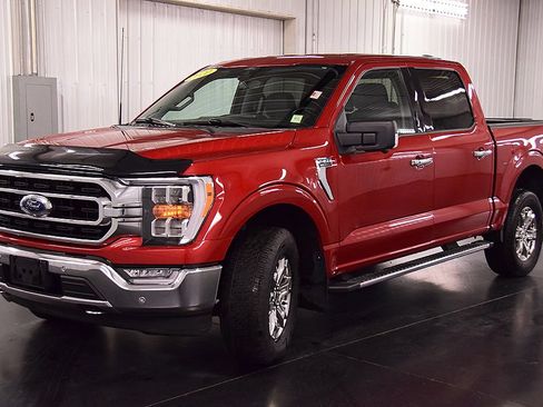 Used 2021 Ford F150 XLT w/ Equipment Group 302A High AWD/4WD image 3