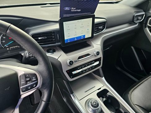 Certified 2024 Ford Explorer XLT w/ Equipment Group 202A image 23