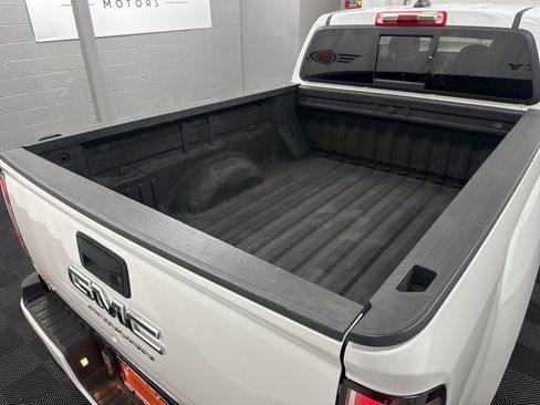 Used 2021 GMC Canyon Elevation image 11