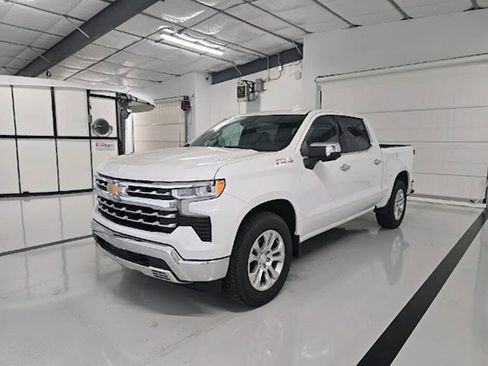 Used 2023 Chevrolet Silverado 1500 LTZ w/ LTZ Convenience Package II image 3