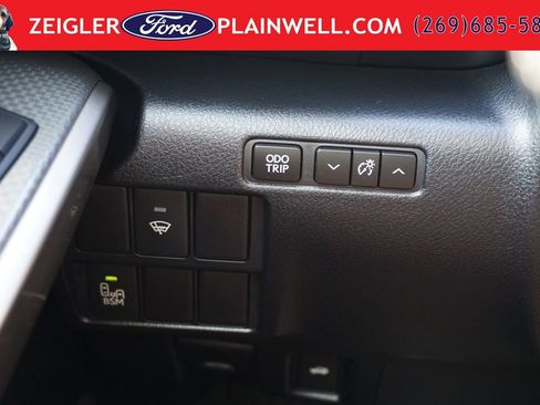 Used 2016 Lexus IS 350 AWD image 28