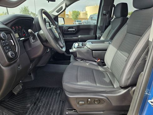 Certified 2024 Chevrolet Silverado 1500 Custom AWD/4WD image 18