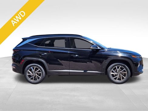 Used 2023 Hyundai Tucson Limited AWD/4WD image 2